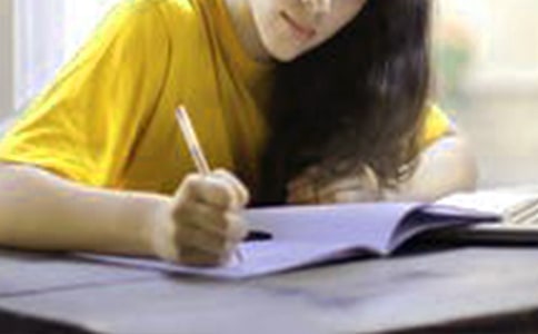 ʷ