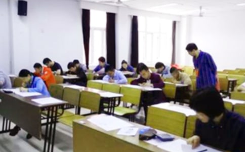 高中生线上模拟考试没考好检讨书