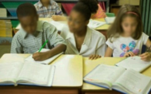 有关小学生周记模板锦集5篇