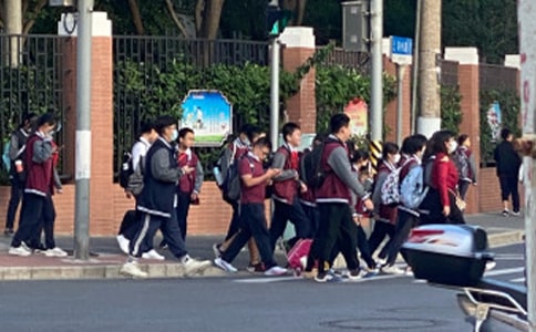初中学生自我鉴定15篇